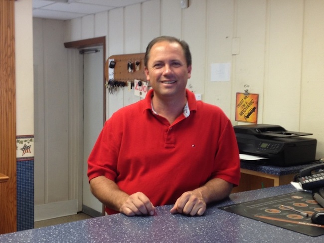 Jerry Lewellen, Custom Dyno Tune-Up Custom Dyno Tune-Up, Lafayette IN, 47904, Mobile Auto Repair, Ford Repair, Toyota Repair, Muffler Repair and Auto Radiator Repair